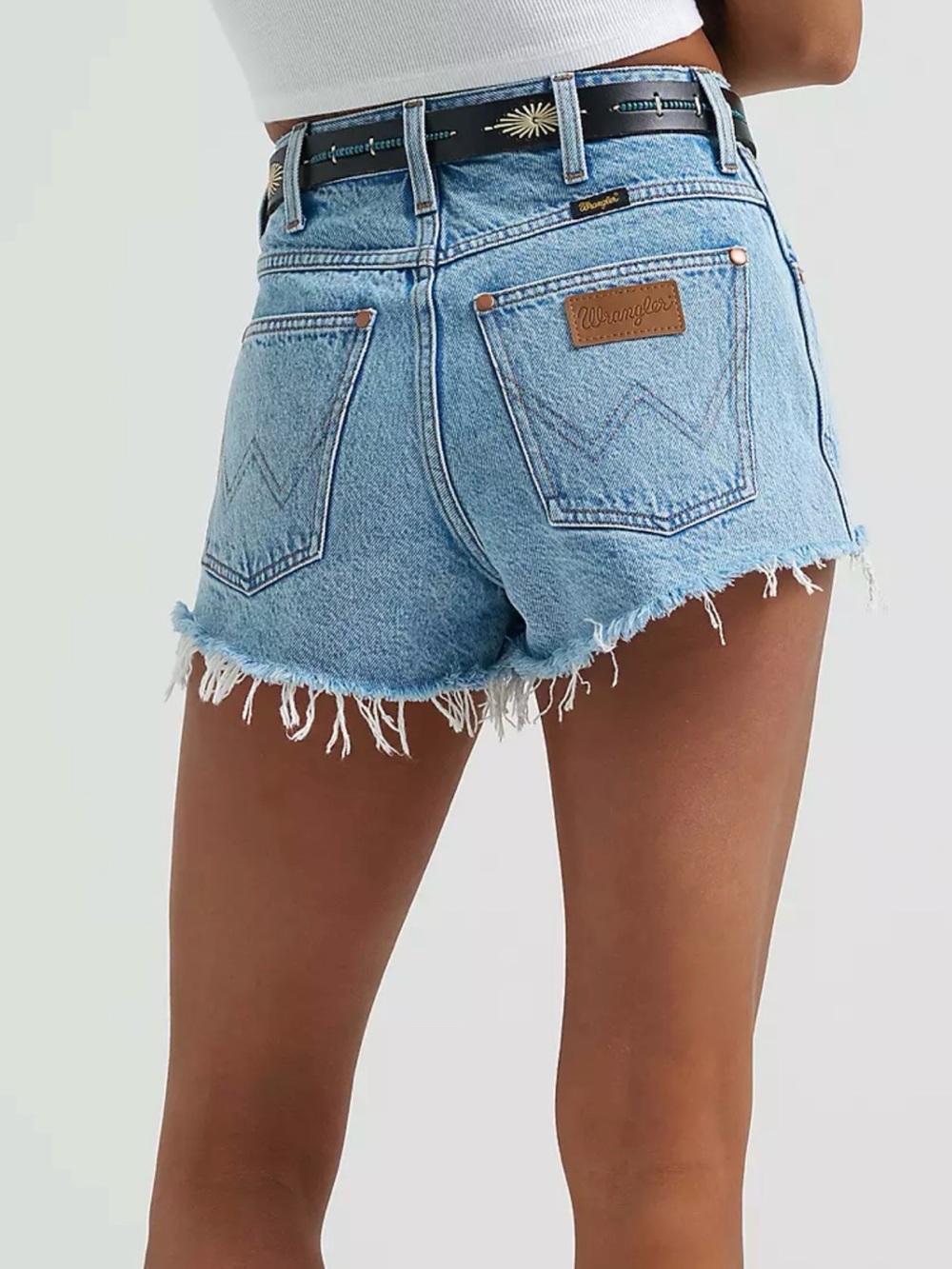 WOMEN'S WRANGLER® 2.5" COWBOY SHORT IN BLOOM